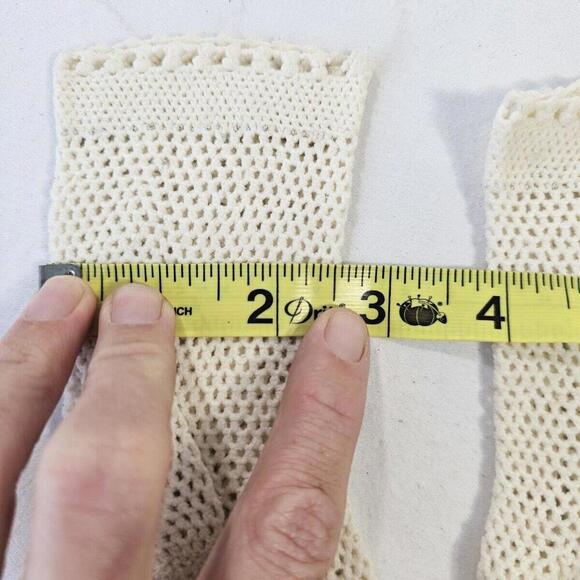 VINTAGE IVORY CROCHETED GIRLS KIDS GLOVES. Small- Stretch. Formal Christening - Picture 4 of 5